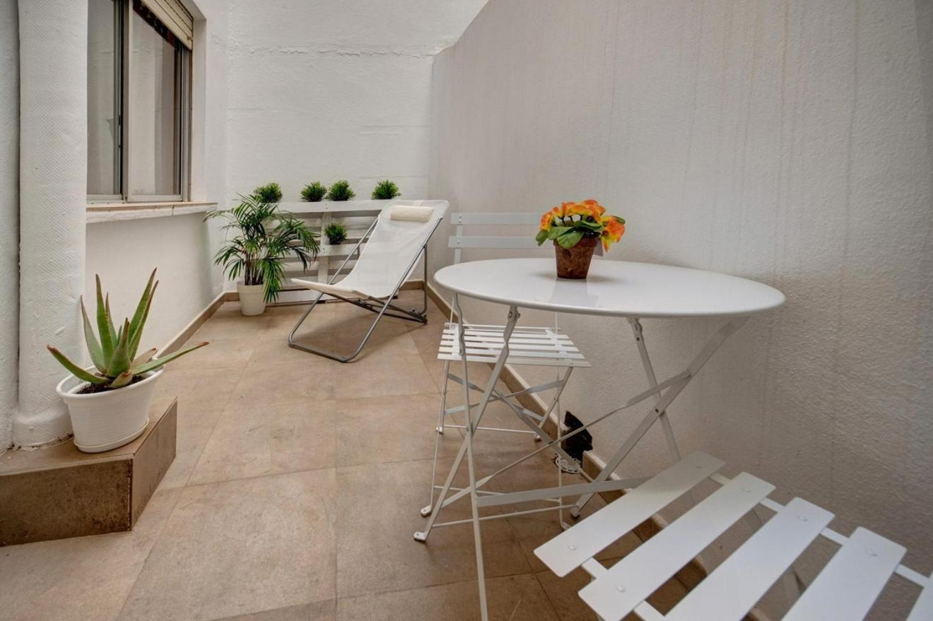 Apartament Beds & Breaks Desplat Walencja Zewnętrze zdjęcie